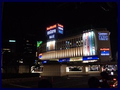 Nishi-Shinjuku by night 06